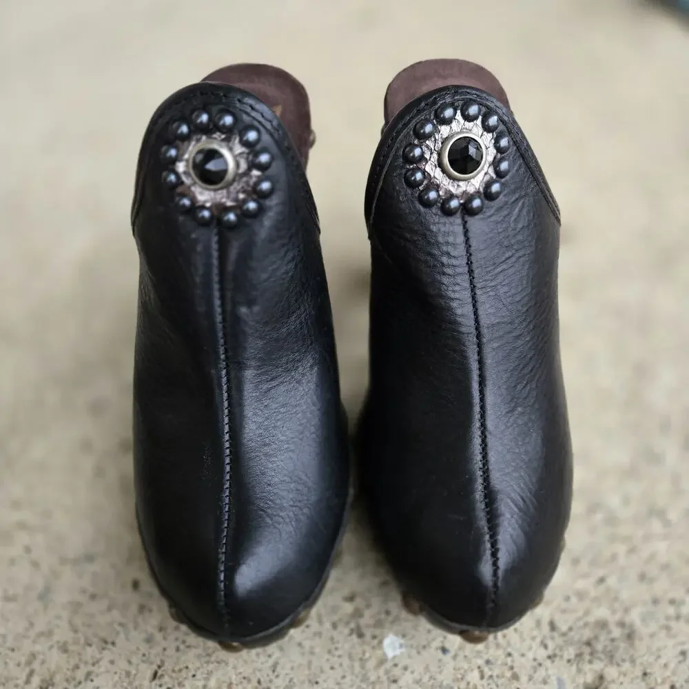 Hollywood Trading Company Womens EU Sz 39 Black Leather Heel Clogs Studded
